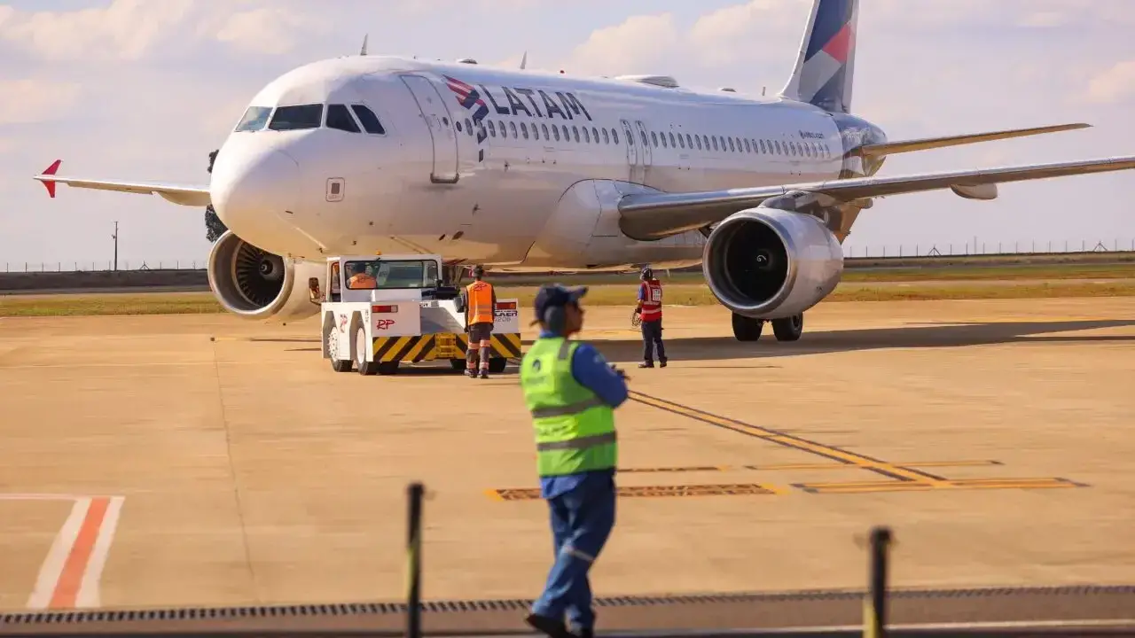 Aeroporto de Maringá ganha novo voo para aeroporto internacional; veja onde, horários e quando começa