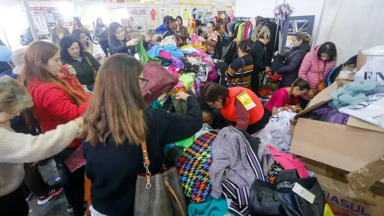 Feira Ponta de Estoque de Maringá começa nesta semana com 230 estandes e descontos em diversos produtos
