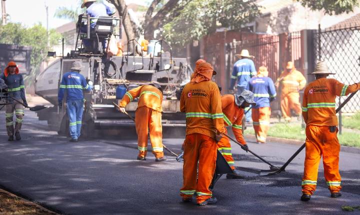 Prefeitura de Maringá ultrapassa 310 vias recapeadas desde o início de 2025