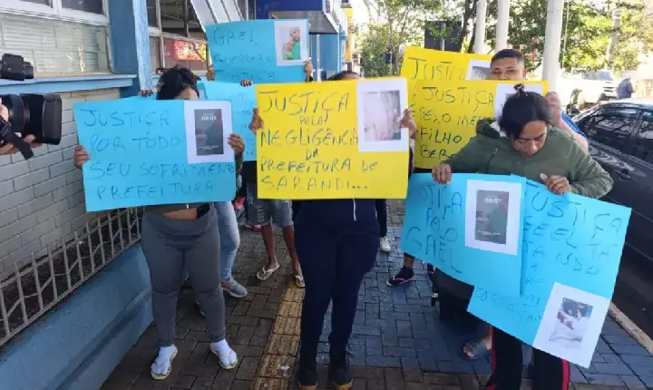 Protesto em Sarandi cobra respostas sobre queimaduras de bebê dentro de CMEI