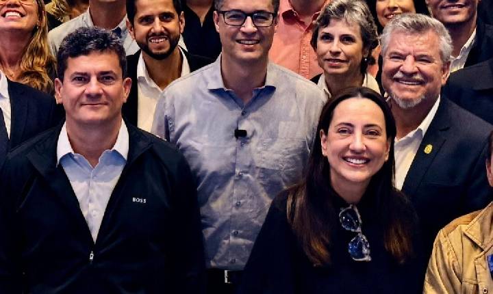 Sergio Moro, Delegado Jacovós, Deltan Dallagnol e Filipe Barros participam de encontro político em Maringá