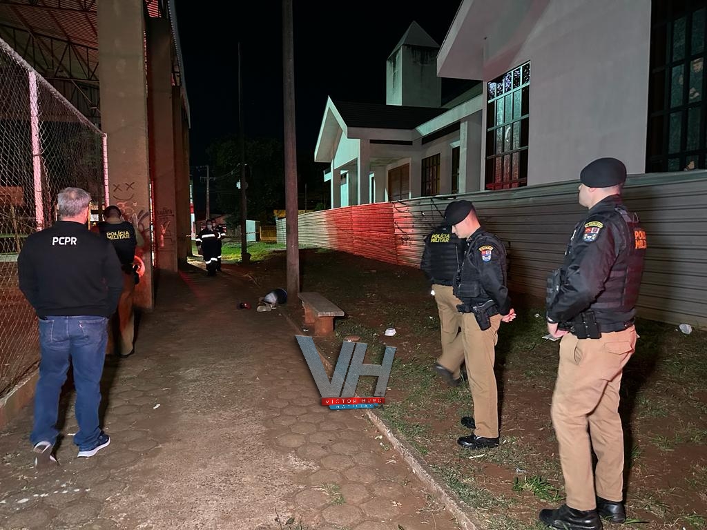 Rapaz é morto com tiro na nuca ao lado de igreja em Maringá