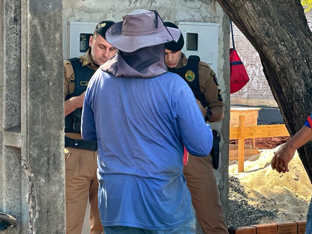 Bandidos atiram durante roubo a veículo de trabalhador em Maringá