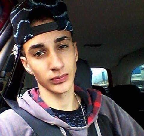 Jovem de 22 anos morre após moto bater na traseira de caminhão na BR-376 em Maringá