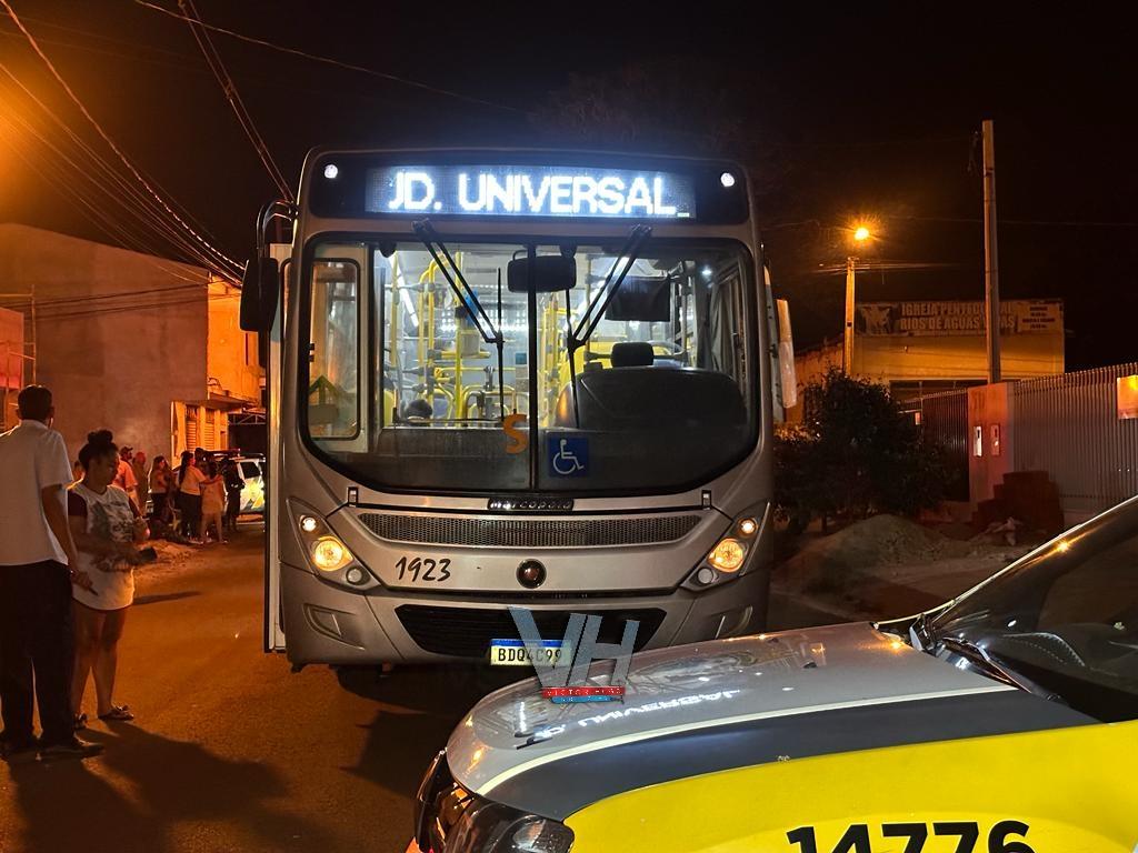 Motociclista fica ferido após bater na lateral de ônibus do transporte coletivo de Sarandi