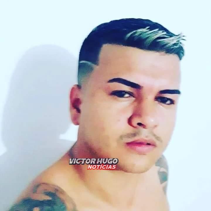Homem é morto dentro de veículo no centro de Sarandi