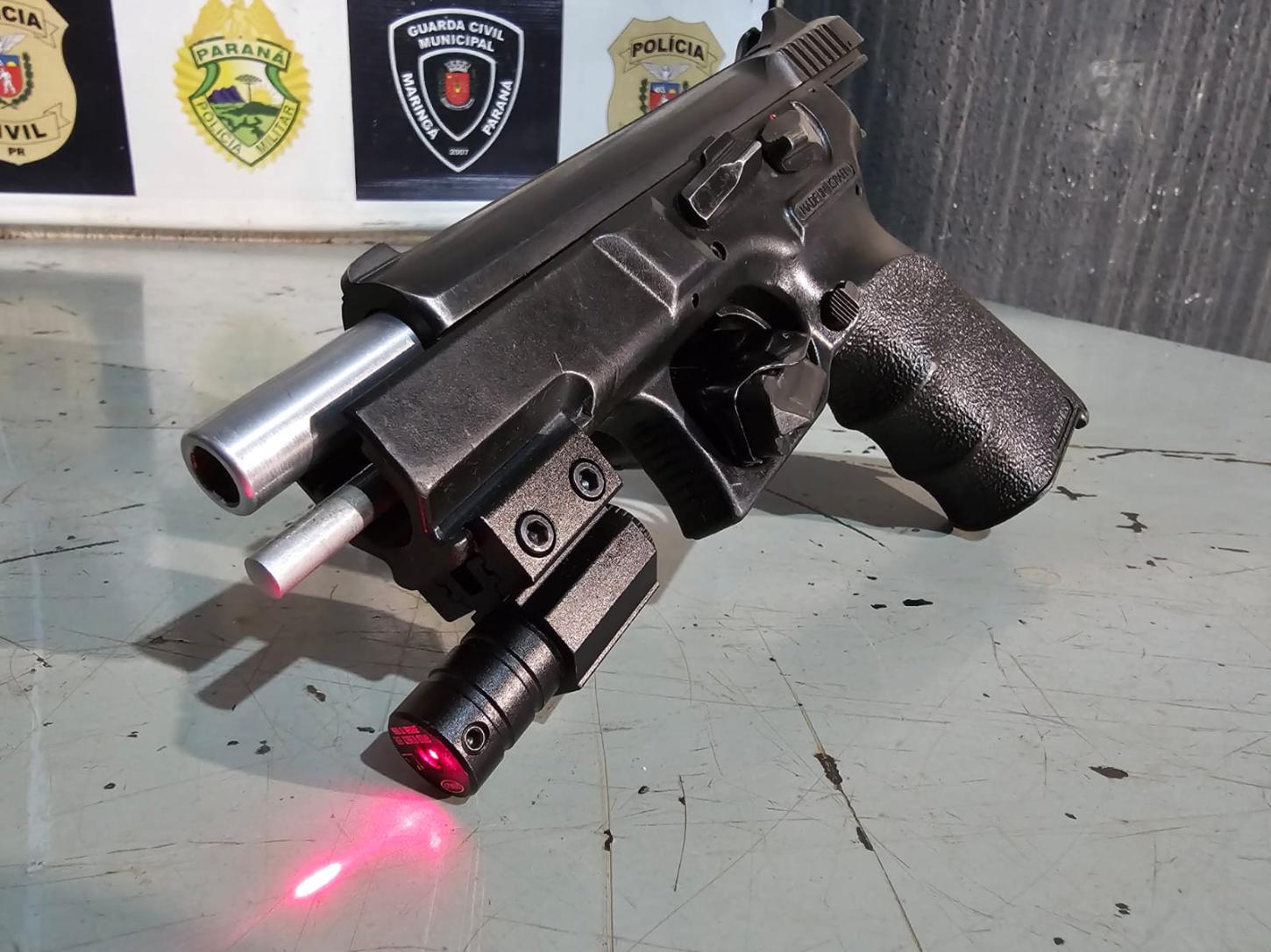 Criminoso é detido com duas armas de fogo em Sarandi
