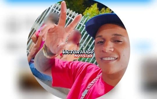 Rapaz é morto e moça baleada na saida de tabacaria no centro de Sarandi