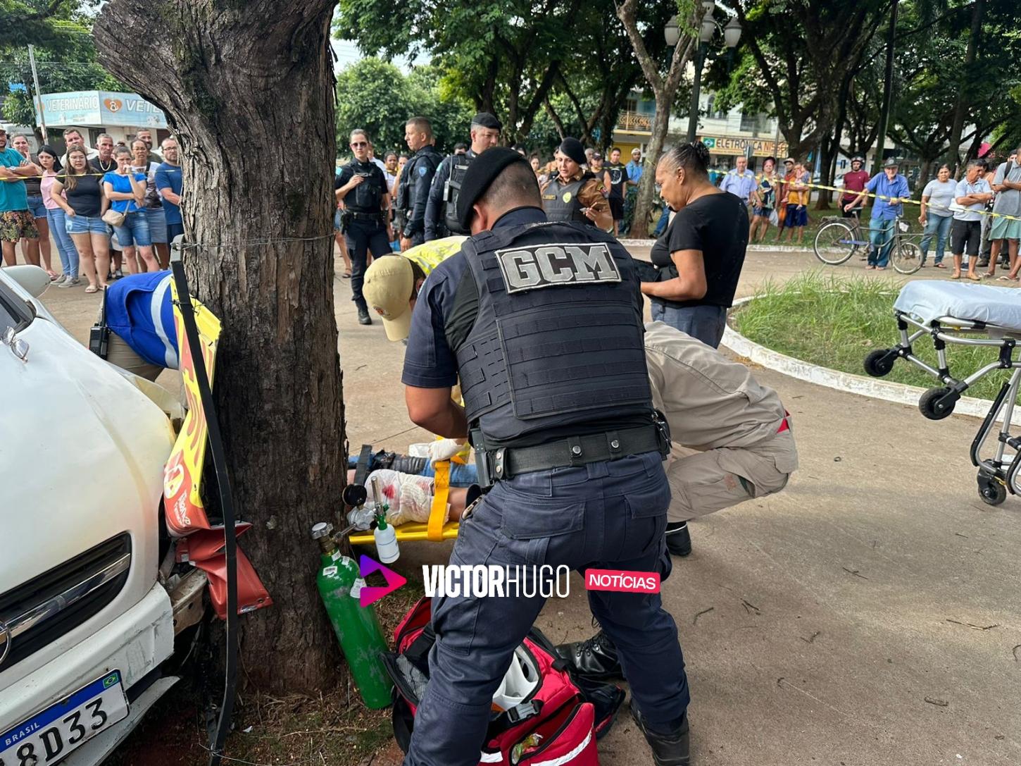 Mulheres são atropeladas na calçada da praça Ipiranga no centro de Sarandi