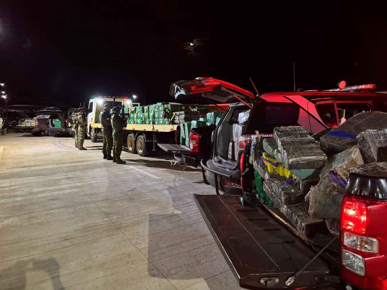Polícia Federal e BPFron fazem apreensão de mais de 8 toneladas de maconha em município da região noroeste
