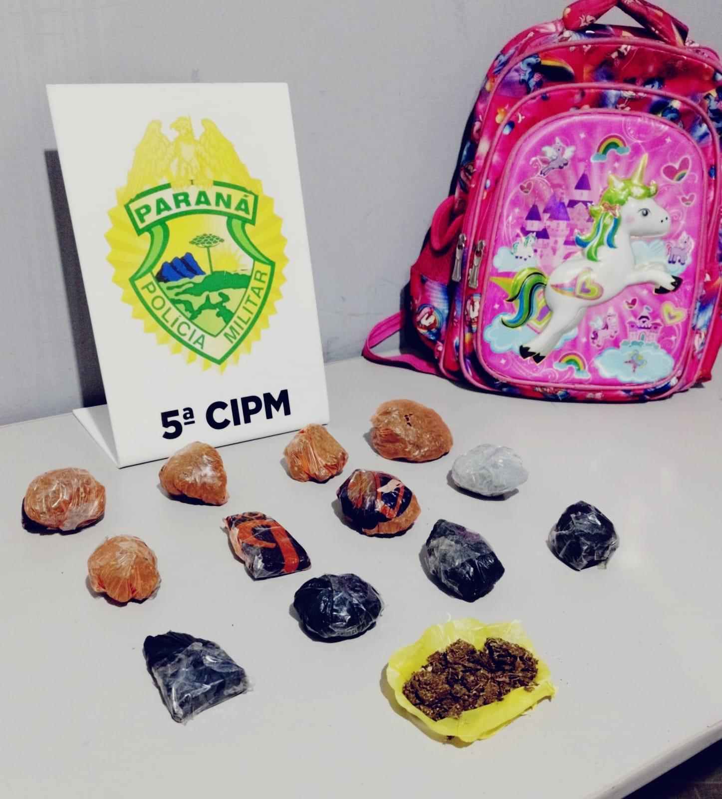 Cianorte: Jovem de 18 anos é preso com porções de droga escondidas em mochila de criança
