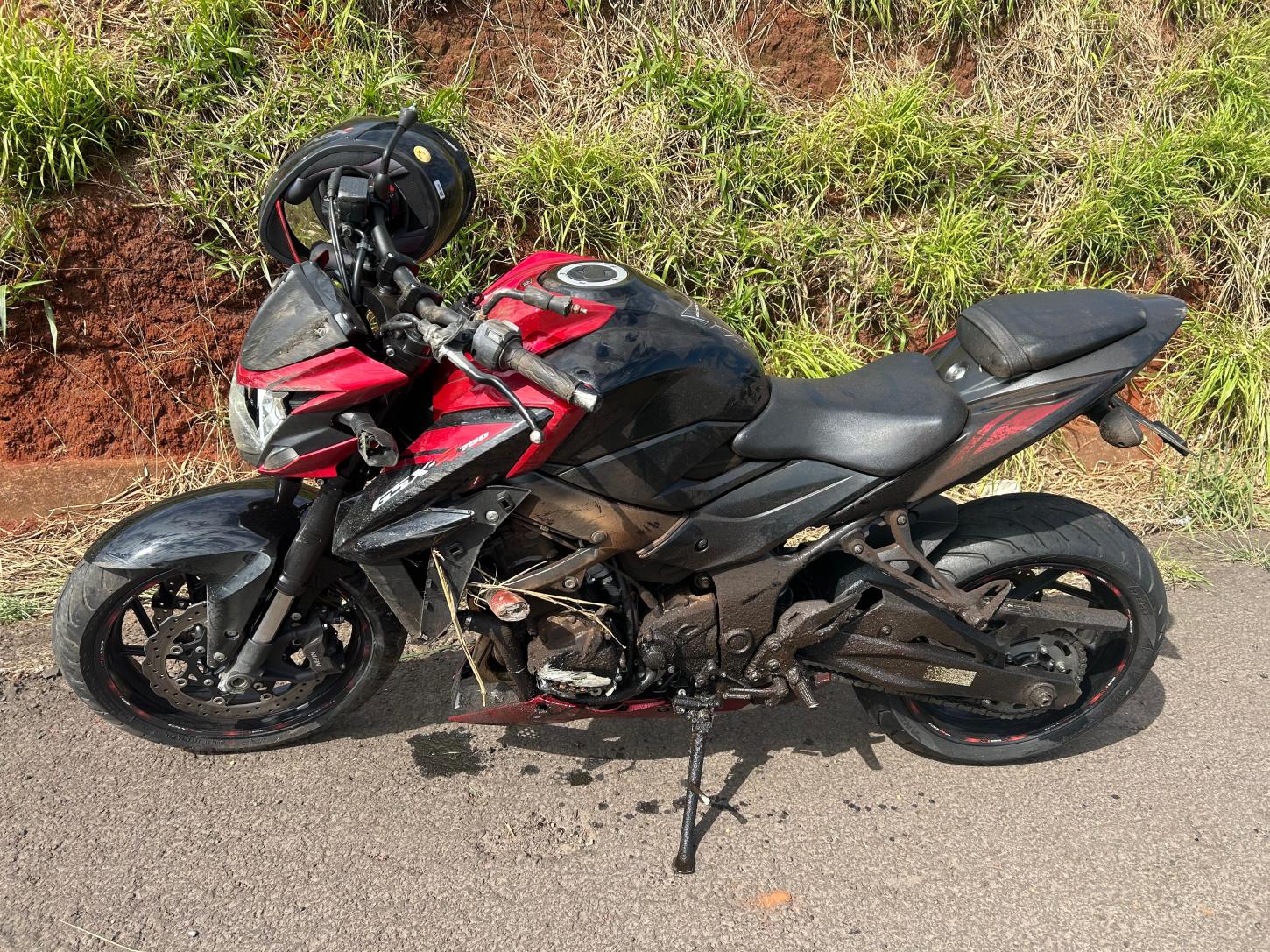 Condutor de moto de alta cilindrada se envolve em acidente na BR-376, na região