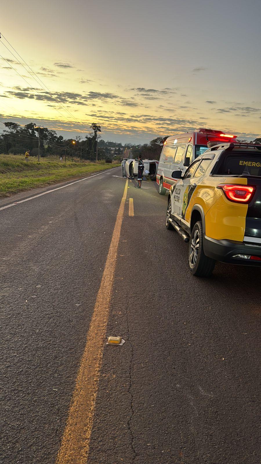 Idoso morre após carro capotar na PR-218 em Astorga