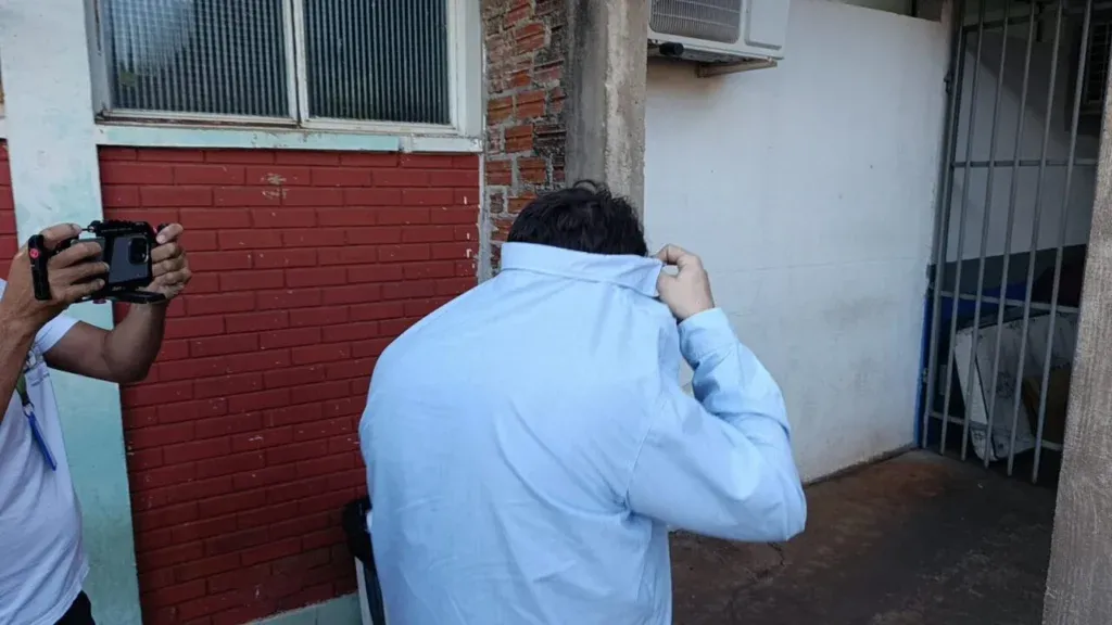 Dentista é preso suspeito de aplicar golpes em pacientes e gerar cobranças de até R$ 50 mil