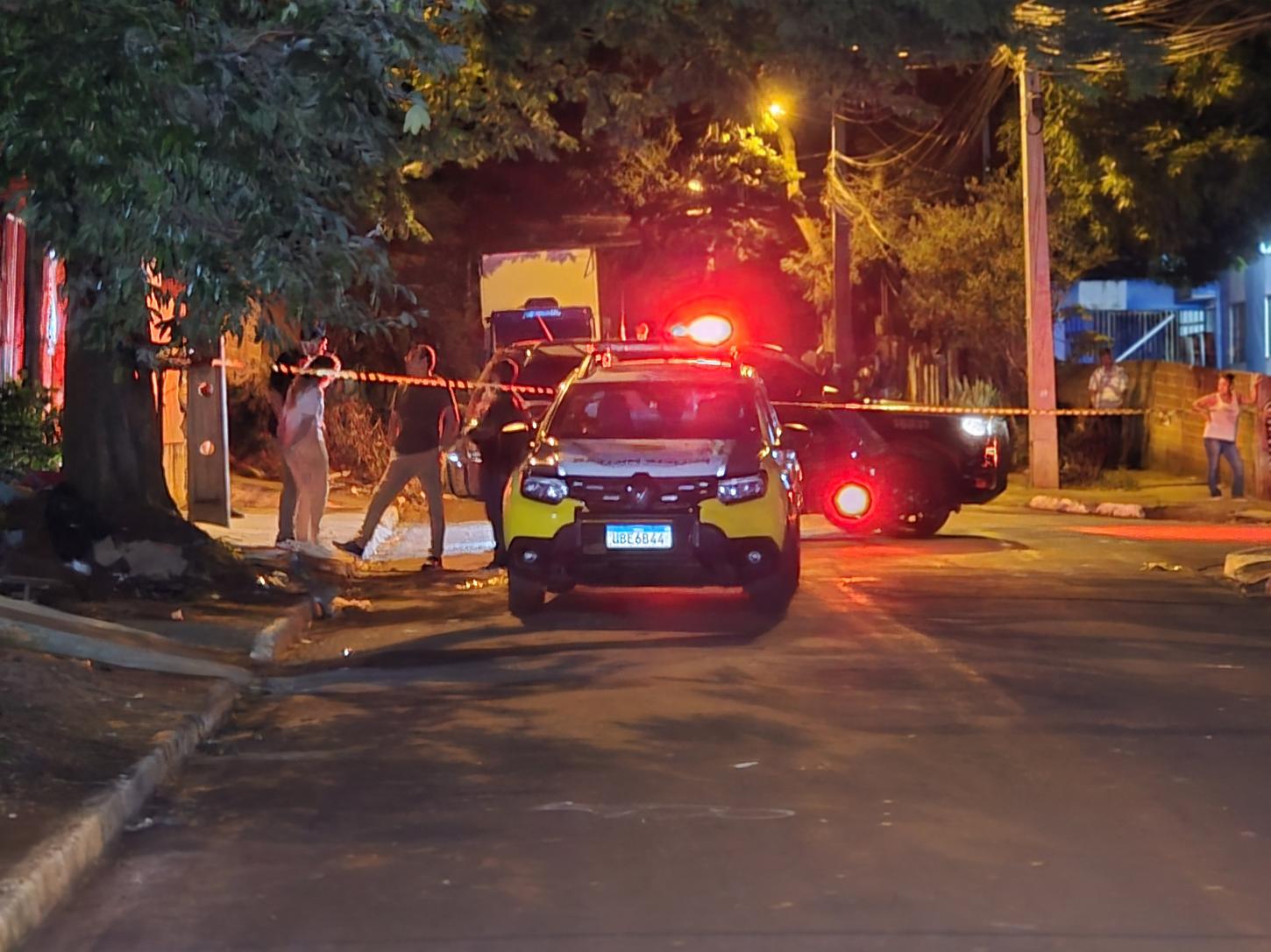 Homem bate em esposa e morre ao atacar Policiais com faca em Paiçandu
