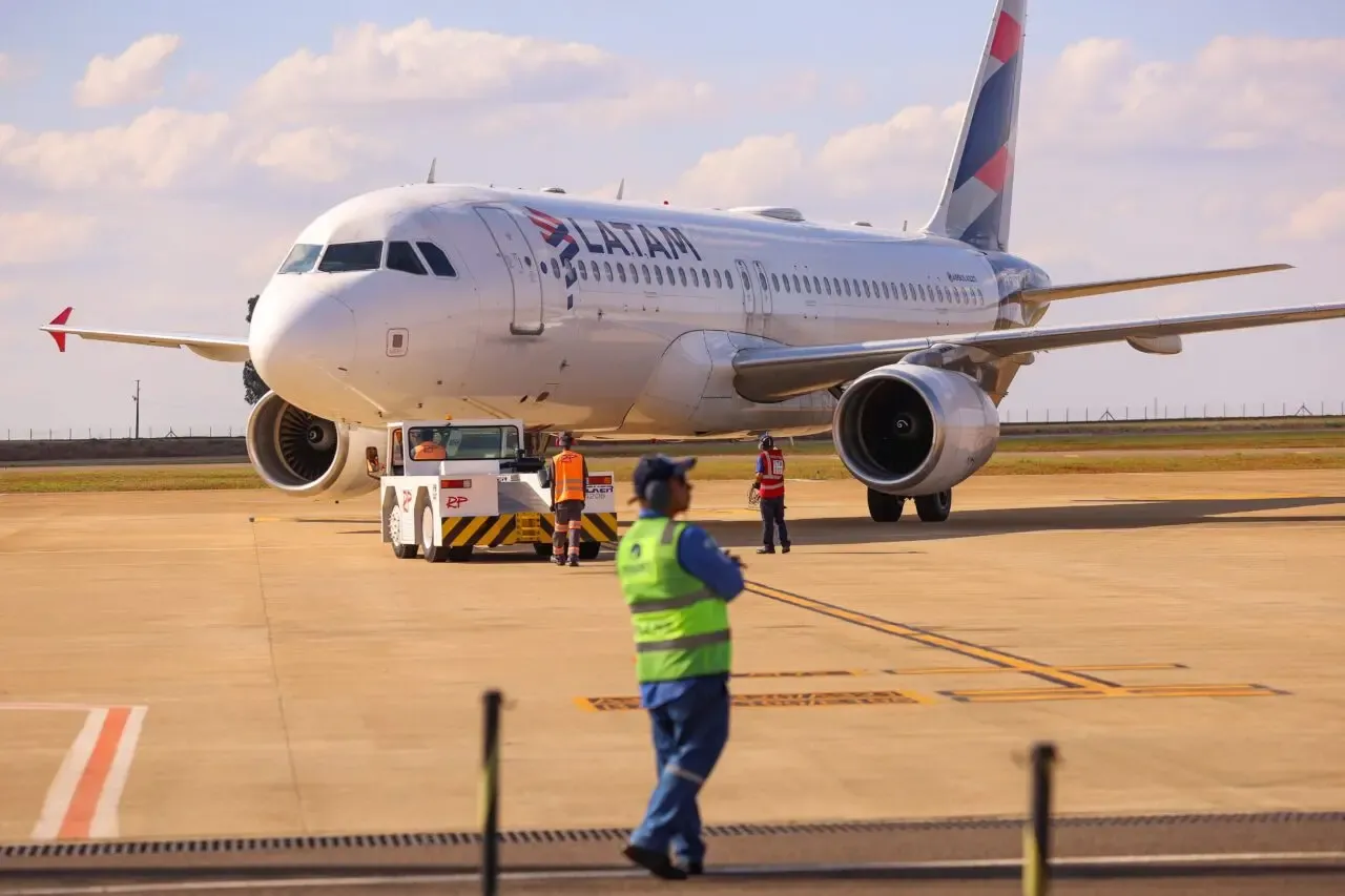 Aeroporto de Maringá ganha novo voo para aeroporto internacional; veja onde, horários e quando começa