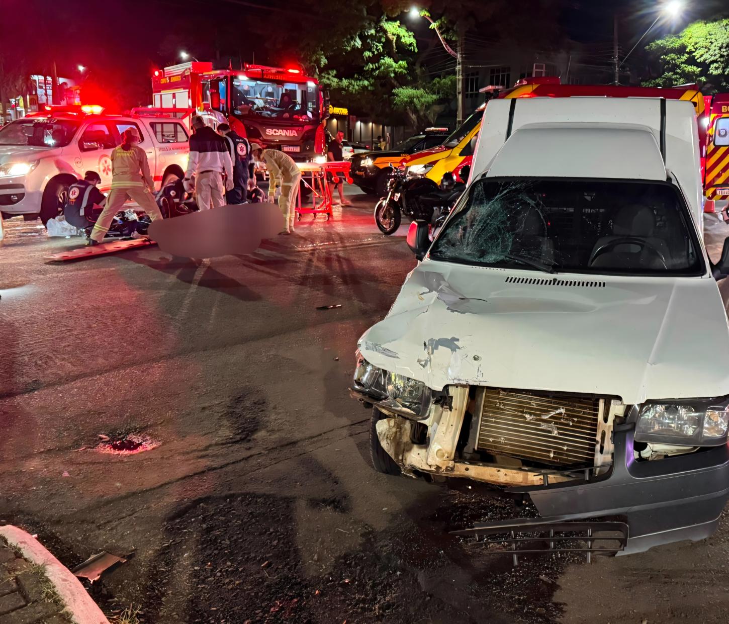 Jovem de 18 anos morre após grave acidente entre Fiorino e moto elétrica em Maringá