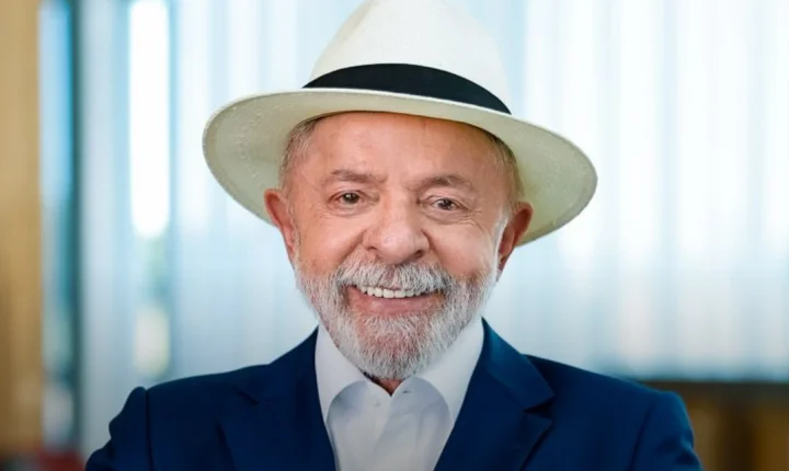 Lula é reeleito presidente do Brasil para um quarto mandato